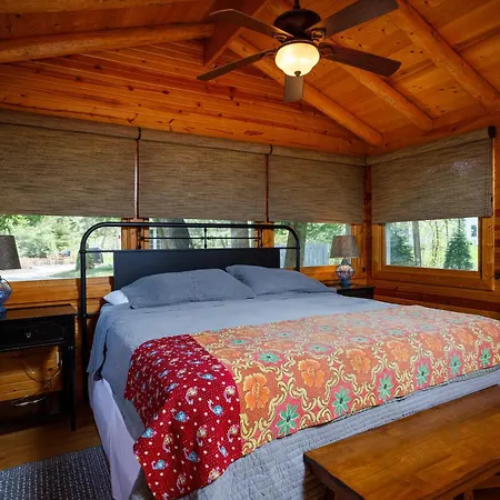 Collings Log House By Simple Life Rentals